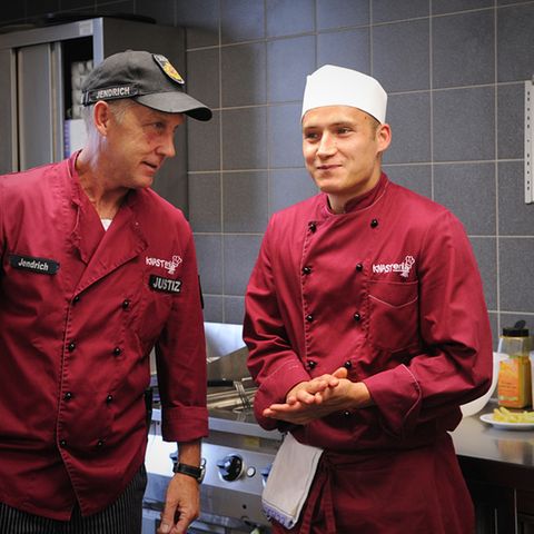 Was nach "Henssler hinter Gittern" bleibt: So kochen Schwerverbrecher