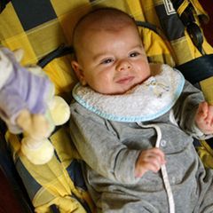Kindersitze mit insgesamt "gutem" Qualitätsurteil gibt es verhältnismäßig günstig schon ab ca. 140 Euro