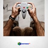 Gewöhnungsbedürftige Form: Mit dem Nintendo 64 bot der japanische Hersteller erstmals echte 3D-Welten auf einer seiner Konsolen. Der Controller überraschte mit dem Joystick in der Mitte.