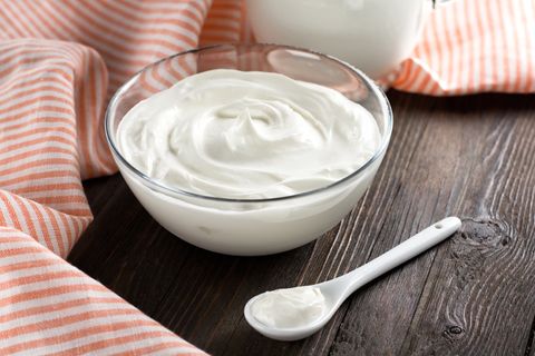 Es ist kaum zu glauben, dass sich der New Yorker Senat überhaupt Zeit nimmt ein Gesetz wie dieses zu verabschieden. Aber ab sofort ist Joghurt der offizielle Zwischensnack im Bundesstaat New York.