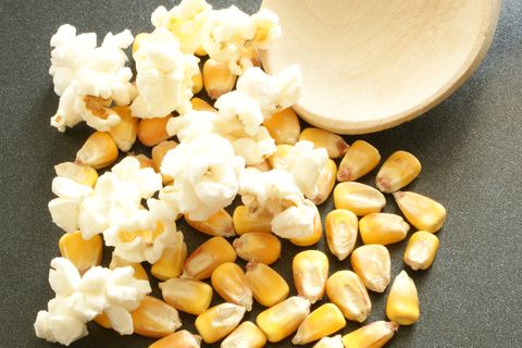 Wahre Popcorn-Fans machen Popcorn selbst - auf dem Herd oder in der Mikrowelle.