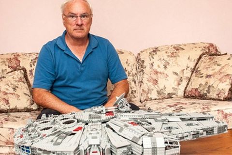 John St-Onge ist ein riesiger Lego-Fan und wollte ins Legoland in Toronto, wurde dort aber abgewiesen