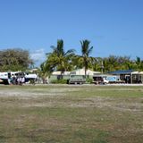Ankunft am Mini-Terminal unter Palmen: Die maximal zwölfsitzigen Cessnas bringen vom Festland in Bundaberg überwiegend Tagesgäste nach Lady Elliot Island, die schnorcheln und abtauchen möchten. Für 150 Personen ist auf der Insel Platz - mehr geht nicht.