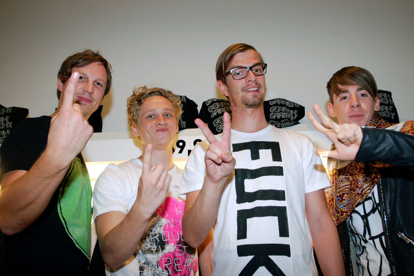 Zusammen mit Musikproduzent Sebastian Radlmeier, Schauspieler Matthias Schweighöfer und Designer Kilian Kerner (v.l.) gründete Joko 2009 das Modelabel "German Garment"