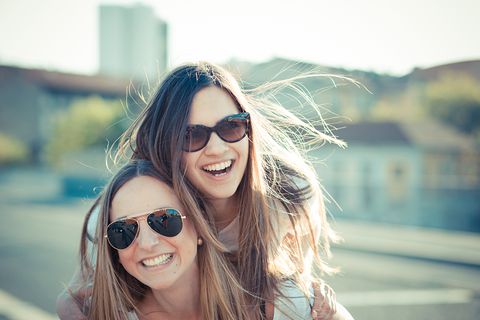 Zusammen lachen - ganz wichtig für eine Freundschaft
