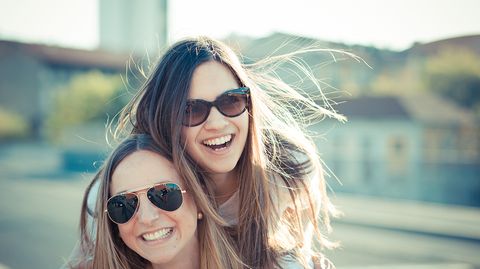 Zusammen lachen - ganz wichtig für eine Freundschaft