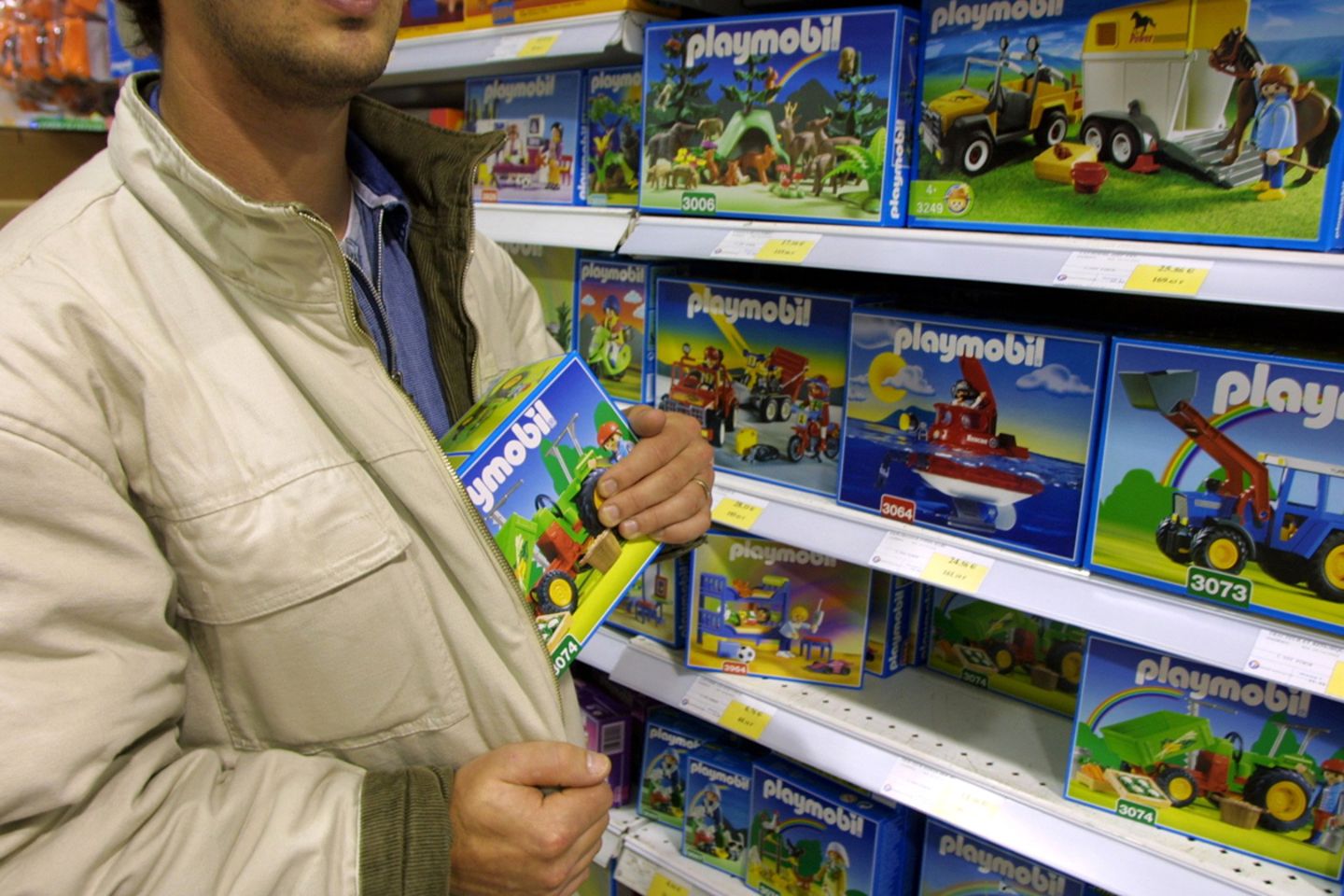 Jede Menge Spielzeug erbeutete die Familie aus Chicago bei ihren Ladendiebstählen und verkaufte die Waren anschließend via ebay (Symbolbild)