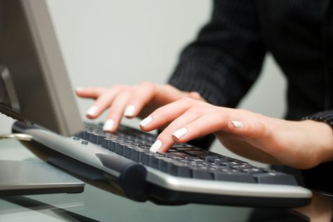 Hackern ist ein Datenklau im großen Stil gelungen - was Nutzer jetzt beachten sollten.