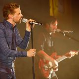 Neben seiner Moderatorentätigkeit hat sich Klaas ein zweites Standbein aufgebaut: Zusammen mit dem Wir-sind-Helden-Gitarristen Mark Tavassol bildet er die Band Gloria, die deutschsprachigen Pop mit nachdenklichen Texten spielt. 2013 erschien das gleichnamige Debütalbum auf Herbert Grönemeyers Label Grönland Records.