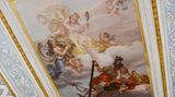 Die Fresken unter den hohen Decken stammen in den Räumen zum Teil von Giovanni Battista Tiepolo, einem venezianischen Künstler aus dem 18. Jahrhundert.