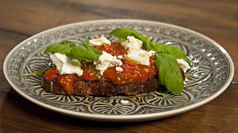 Tomatensauce Das Geheimnis einer guten Tomatensauce von Tim Mälzer.