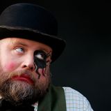 Zum Schluss eines der Idole der Jugend: Turbonegro-Sänger Tony Sylvester ...