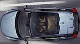 Während die schwebend wirkende Mittelkonsole mit ihrer zentralen Bedieneinheit schon fast zur Tradition des Hauses gehört, betritt Volvo bei der Cockpitgestaltung Neuland. Die Instrumenten-Skalen sind nicht fest vorgegeben, sondern lassen sich "personalisieren"