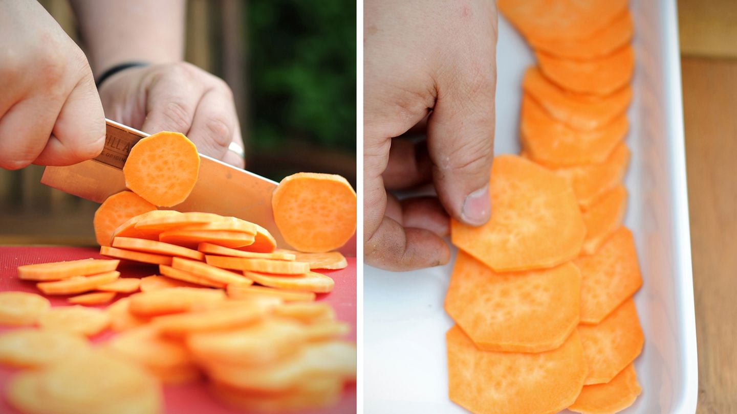 Beilagen auf den Grill!: Schritt 2 : Die Kartoffeln in dünne Scheiben schneiden. Je schärfer das Messer, desto besser. Dann die Scheiben in einer Auflaufschale zu einer ersten Schicht legen. Die einzelnen Scheiben sollten sich dabei großzügig überlappen. Dann passt nicht nur mehr rein, sondern der Auflauf ist später beim Auffüllen stabiler. Schritt 2 : Die Kartoffeln in dünne Scheiben schneiden. Je schärfer das Messer, desto besser. Dann die Scheiben in einer Auflaufschale zu einer ersten Schicht legen. Die einzelnen Scheiben sollten sich dabei großzügig überlappen. Dann passt nicht nur mehr rein, sondern der Auflauf ist später beim Auffüllen stabiler.