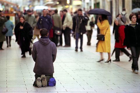 Genaue Zahlen gibt es zur Obdachlosigkeit in Deutschland nicht. Schätzungen gehen von rund 280.000 Menschen aus.