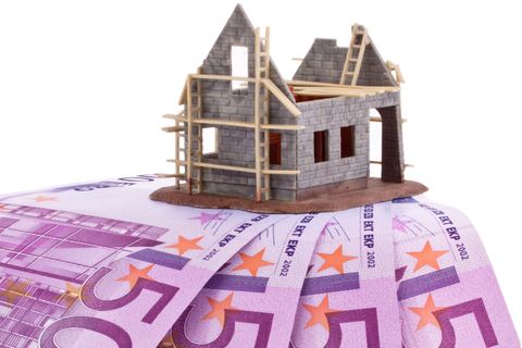 Eine Immobilienfinanzierung kann teuer werden. Jeder Prozentpunkt macht einen Unterschied.