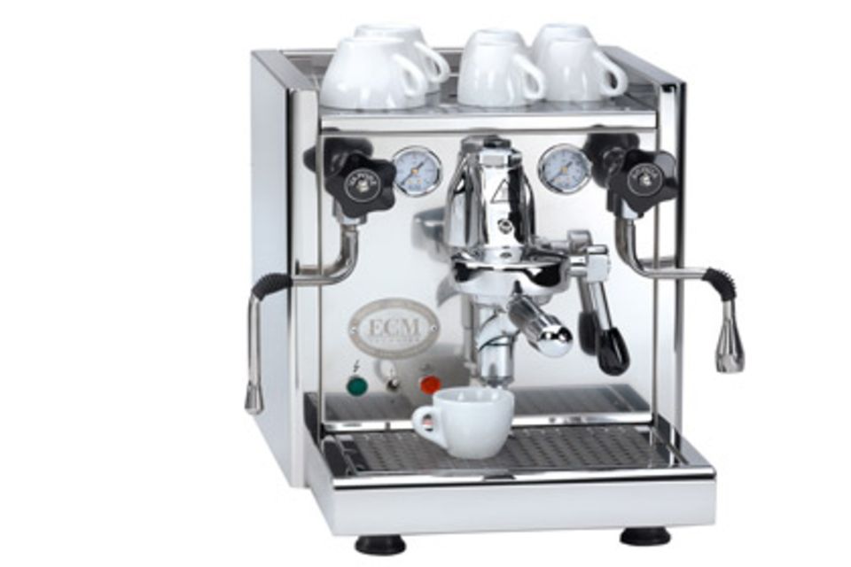Edel und stark: Eine auf Hochglanz polierte Espressomaschine von ECM