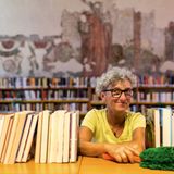 Franca Montagnini, Bibliothekarin in San Tomà: "Ich bin Bibliothekarin und arbeite seit 2012 in der Bibliothek am Campo San Tomà. Sie ist eine von acht öffentlichen Büchereien in der Altstadt und befindet sich in der Scoletta dei Calegheri, dem ehemaligen Zunfthaus der Schuhmacher."