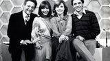 Auch "Dalli Dalli" gehört zu den großen Fernsehshows aus der Zeit, als es noch drei Programme gab. Von 1971 bis 1986 lief die von Hans Rosenthal moderierte Quizshow am Donnerstagabend - der zweite beliebte Sendeplatz für Unterhaltungssendungen neben dem klassischen Samstag.  Zwischen 1995 und 1997 versuchte sich Andreas Türck im ZDF an einer Neuauflage, von 2011 bis 2013 durfe es Kai Pflaume im NDR noch einmal versuchen. Zwischen 2013 und 2015 lief die Sendung unter dem Titel "Das ist Spitze!" im Ersten.
