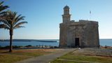 Wacht über die Einfahrt zum Hafen Ciutadella: das Castell de Sant Nicolau.