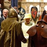 Furchtlos, wie es nur eine Königin sein kann, ließ sie sich auch von den martialisch aussehenden Kriegern nicht in die Flucht schlagen.