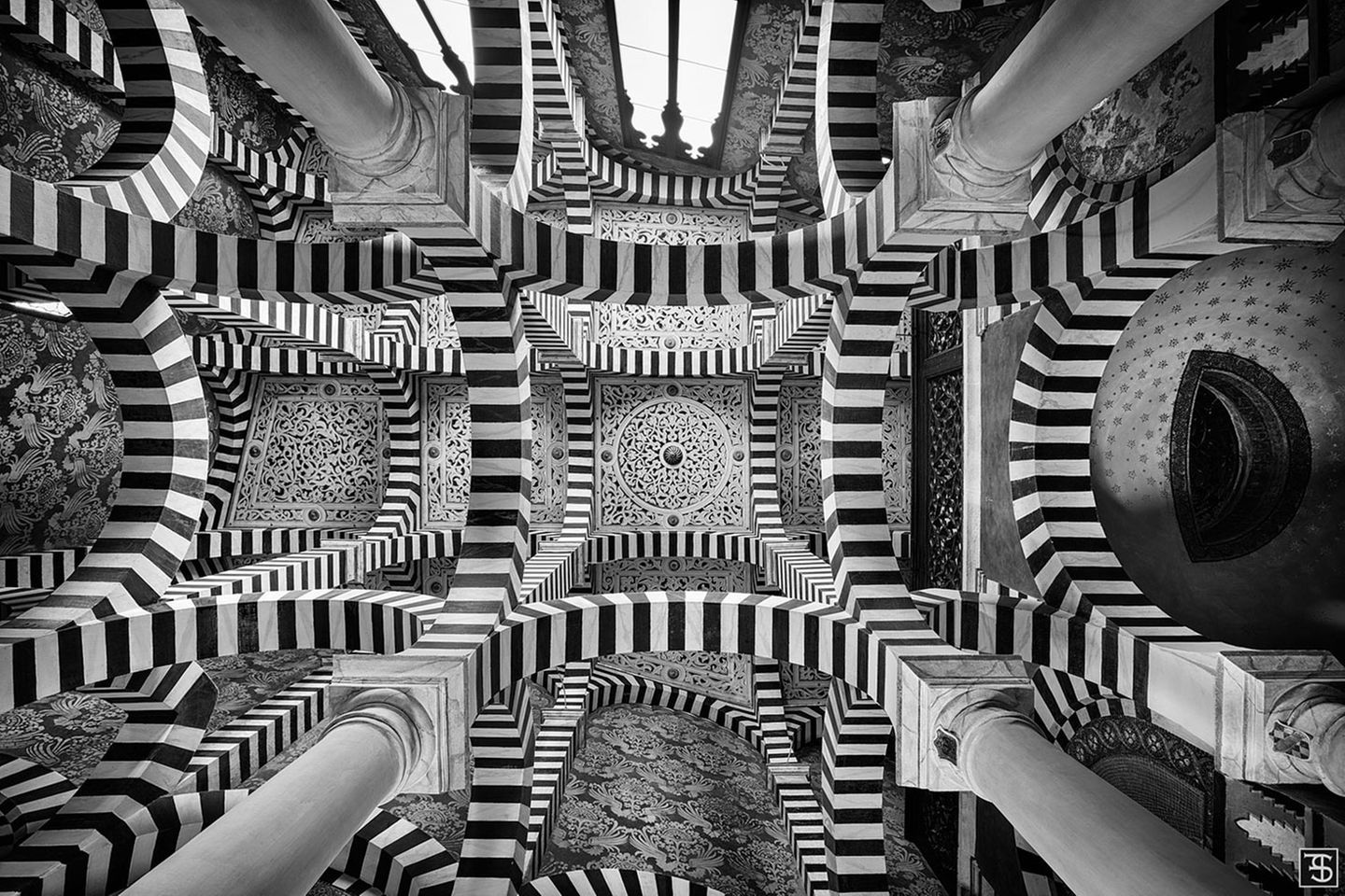 Wie ein Werk von M. C. Escher mutet dieses Gebäude an.