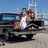 "Girls & Legendary US-Cars 2014"  Carlos Kellá (Herausgeber, Fotograf), Darius Klapp (Street Magazine)  56 Seiten, SWAY Books