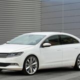 VW Golf 7 CC    Was beim Passat klappt, wird beim Golf nicht misslingen. Der Golf ist der Inbegriff eines praktischen Fünftürers, aber selbst dieser klassische Kompakte muss sich in verwandeln, um wirklich begehrlich zu sein. 2014 stellt VW das viertürige CC Coupé neben den Jetta. Die Länge bleibt gleich, das Coupé wird aber deutlich schlanker und flacher.