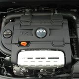 Unter der Haube ersetzt der 1.2 TSI (105 PS, Durchschnittsverbrauch 5,9 Liter pro 100 Kilometer) den alten 1.6 (102 PS, Durchschnittsverbrauch 8,1 Liter) als Basismotor