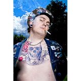 Echte Namen spielen bei der Turbojugend eine untergeordnete Rolle, hier zählen sogenannte Warrior Names, die auch auf den Kutten stehen. Odin Ädmiral Anus Wittenberg wurde mit diesem Foto zum Posterboy für die Ausstellung.