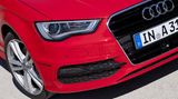 Typisch für Audi ist die aufwändig ausgearbeitete Unterlippe der Frontschürze.