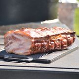 Definitiv nichts für Freunde magerer Kost. Beim Smoken und Grillen darf das Fleisch ruhig von Fettfasern durchzogen sein. Es bleibt so saftiger