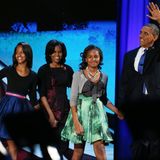 Ohne Motown kein US-Präsident Obama. Das behaupten zumindest einige Kulturkritiker in den USA. Dass die Bedeutung von Motown von Anfang an über die Musik hinausging und einen großen Beitrag zur Gleichstellung der Afroamerikaner leistete, ist heute unbestritten. Berry Gordy machte schwarze Künstler zu Stars, die von einem überwiegend weißen Publikum gehört wurden. Dass die Firma von Schwarzen geführt wurde, zeigte dem restlichen Amerika, dass der Kapitalismus keine exklusive Angelegenheit für Weiße ist. Der Motown-Sound gab vielen Schwarzen Selbstbewusstsein und begleitete ihren gesellschaftlichen Aufstieg.   So ist es nur folgerichtig, dass die Musik von Motown auch eine große Rolle in der Präsidentschaft Barack Obamas spielt. Stevie Wonders "Signed, Sealed & Delivered" wurde bei seinen Wahlkampfauftritten 2008 gespielt und erklang auf den beiden Wahlpartys, als sich Obama mit seiner Familie 2008 und 2012 den begeisterten Anhängern präsentierte.