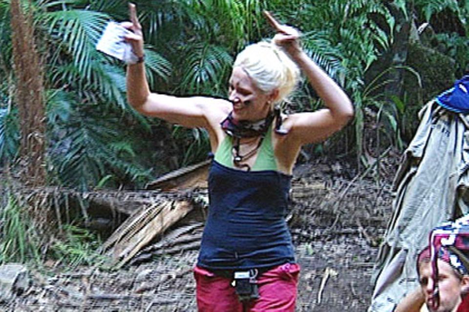 Sarah Knappik verlässt das Dschungelcamp STERN.de Sarah Knappik verlässt das Dschungelcamp STERN.de