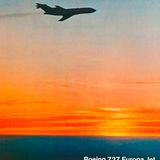 Lufthansa griff bei ihrer Plakatgestaltung 1967 bereits auf Fotografien zurück und bildet eine Boeing 727 ab, dem damaligen Arbeitstier der Flotte für innereuropäische Flüge. An dem abgebildeten Abgasstrahl nahm damals noch niemand Anstoß.