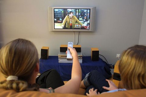 Die Deutschen verbringen ihre Freizeit am liebsten vor dem Fernseher