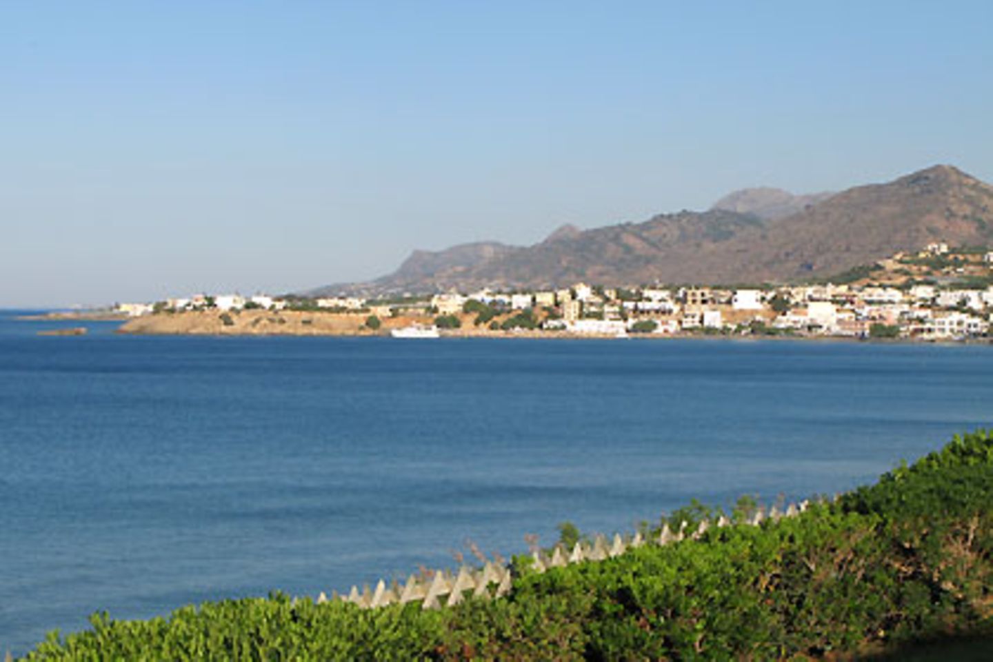 Blaues Meer und blauer Himmel - kein Wunder, dass Griechenlands Sympathiewerte hoch sind