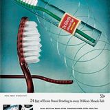 Werbung für Zahnbürsten ist selten sexy. So wurde auch Dr. West's Toothbrush anno 1943 vor allem für seine Gründlichkeit gepriesen.