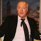 Der vorläufige Schlusspunkt einer langen Reihe von Peinlichkeiten: Schills Auftritt bei Sandra Maischberger am Dienstagabend. Er berichtete über seinen denkwürdigen Aufstieg und seinen tiefen Sturz. Gelernt hat er aus alldem nichts: Er sieht sich als Opfer eines Komplotts, zeigt keine Reue und bekennt: "Ich bin ja kein moralisierender Mensch und selbst auch eher unmoralisch." Sein selbstgerechtes Fazit: Die Politik in Deutschland sei so mittelmäßig und schlecht, "dass es durch mich mit Sicherheit nur hätte besser werden können."