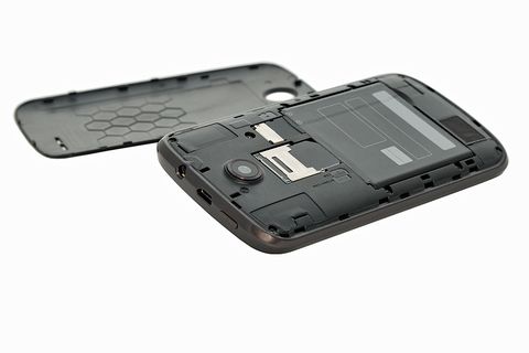 Später schlappmachen: Forscher an der Universität Stanford entwickeln einen Smartphone-Akku mit deutlich längerer Laufzeit als bei aktuellen Modellen.