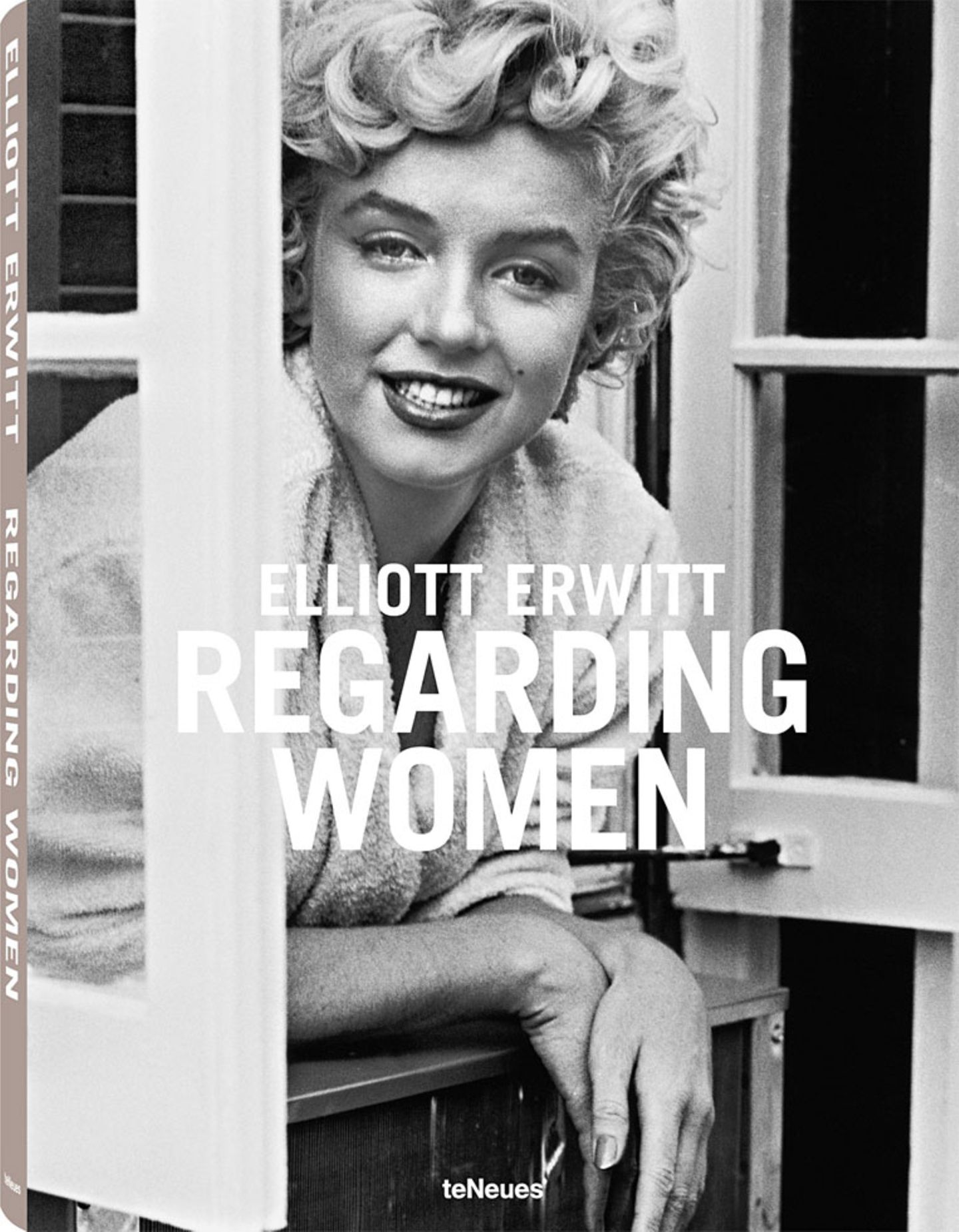 Der Bildband "Regarding Women" von Elliott Erwitt erscheint bei teNeues und kostet 79,90 Euro.