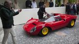 Stolz präsentieren die Teilnehmer auf dem Concorso ihre Autos