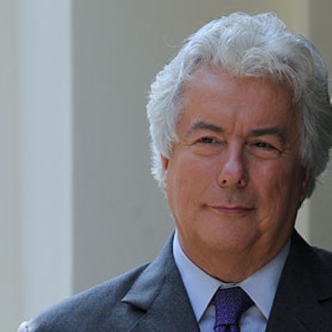 Interview Ken Follett: "Google Earth ist sehr nützlich"