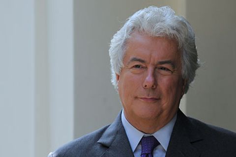 Interview Ken Follett: "Google Earth ist sehr nützlich"