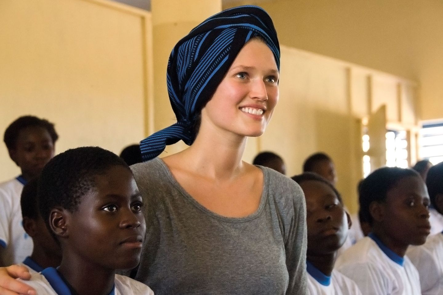 Garrn hat sich übrigens von anderen Prominenten inspirireren lassen."Angelina Jolie mit ihrem sozialen Engagement finde ich wirklich großartig. Sie ist einfach cool."