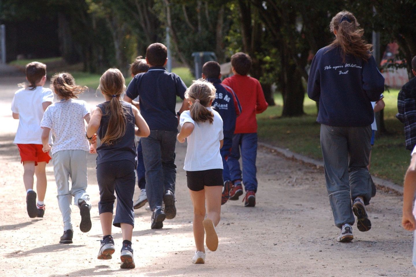 Nicht nur körperliche, sondern auch soziale Faktoren haben dazu geführt, dass Kinder heute weniger fit sind, als noch vor 30 Jahren
