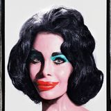 Amanda Lepore, die transsexuelle Muse LaChapelles, sieht auf dieser Fotografie aus wie Andy Warhols berühmtes Bild der Schauspiel-Ikone Liz Taylor