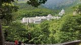 Etappe 20: die Klosteranlage Oropa, die durch ihre Monumentalität jeden beeindruckt. Die Atmosphäre eine Mischung aus tiefer Religiosität und Tourismusrummel. Die Pilgerunterkünfte sind von gediegen bis spartanisch