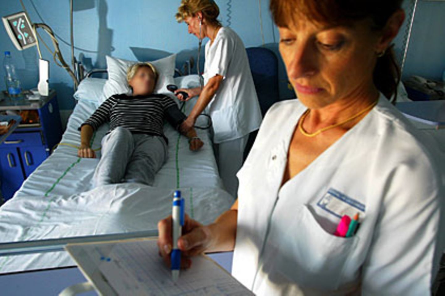 Operation gelungen, Kasse arm? Viele Krankenhäuser stellen überhöhte Rechnungen