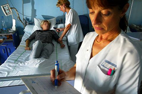 Operation gelungen, Kasse arm? Viele Krankenhäuser stellen überhöhte Rechnungen